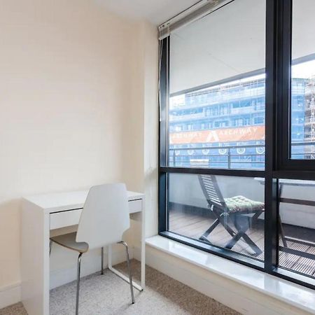 Vivid Apartment In Central London Exterior foto